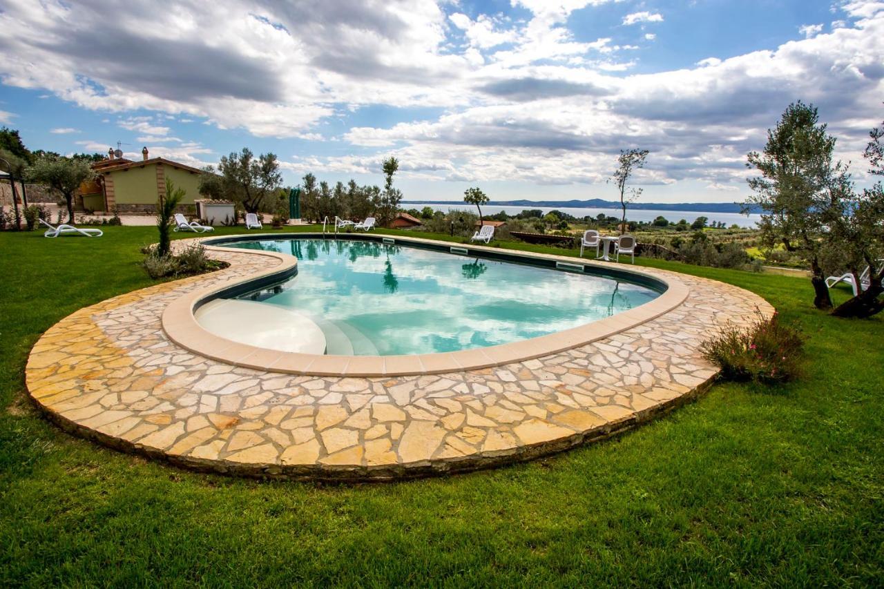 Agriturismo Parco Di Canuleio - Con Vista Sul Lago ボルセーナ エクステリア 写真