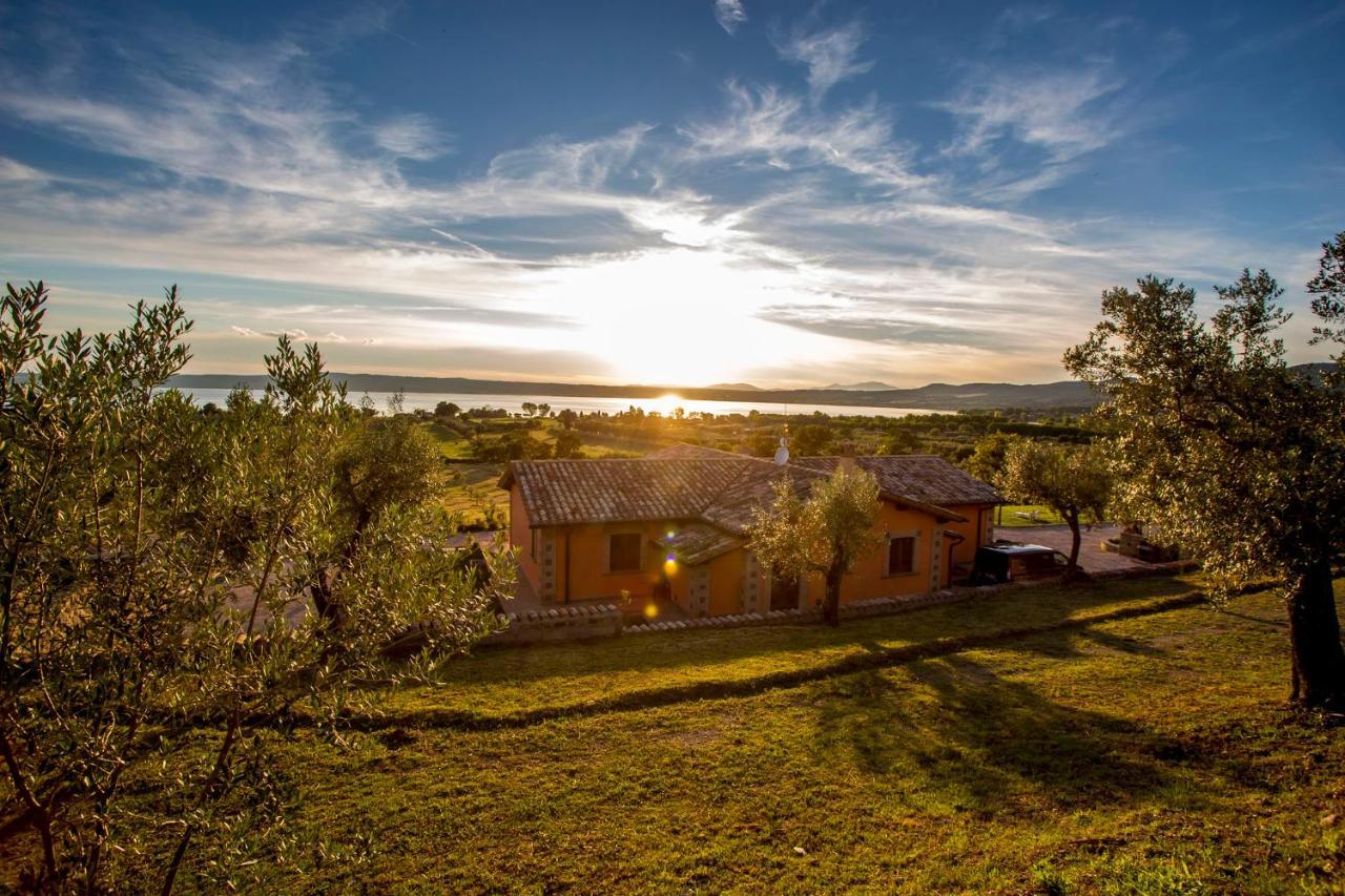 Agriturismo Parco Di Canuleio - Con Vista Sul Lago ボルセーナ エクステリア 写真