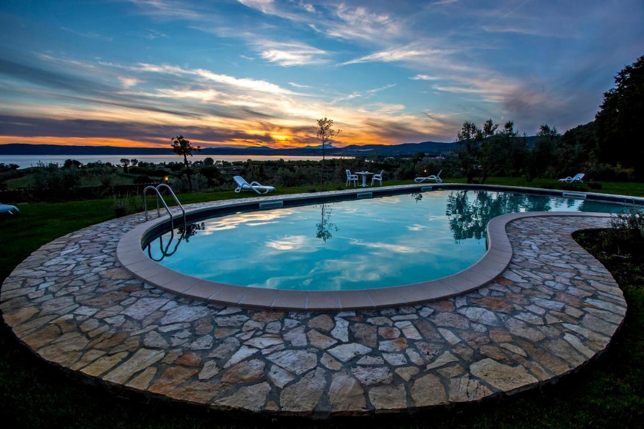 Agriturismo Parco Di Canuleio - Con Vista Sul Lago ボルセーナ エクステリア 写真