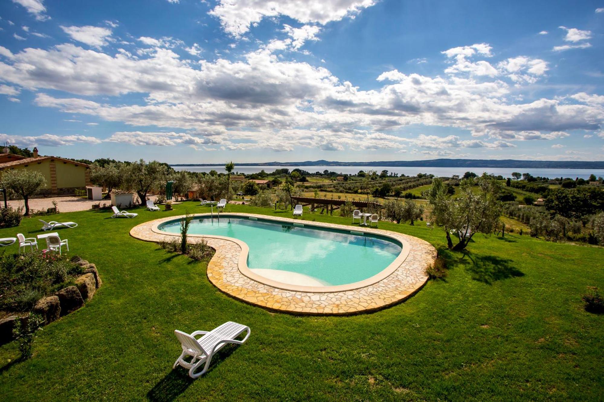 Agriturismo Parco Di Canuleio - Con Vista Sul Lago ボルセーナ エクステリア 写真