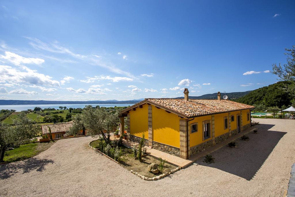 Agriturismo Parco Di Canuleio - Con Vista Sul Lago ボルセーナ エクステリア 写真