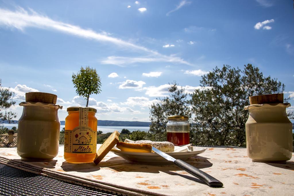 Agriturismo Parco Di Canuleio - Con Vista Sul Lago ボルセーナ エクステリア 写真