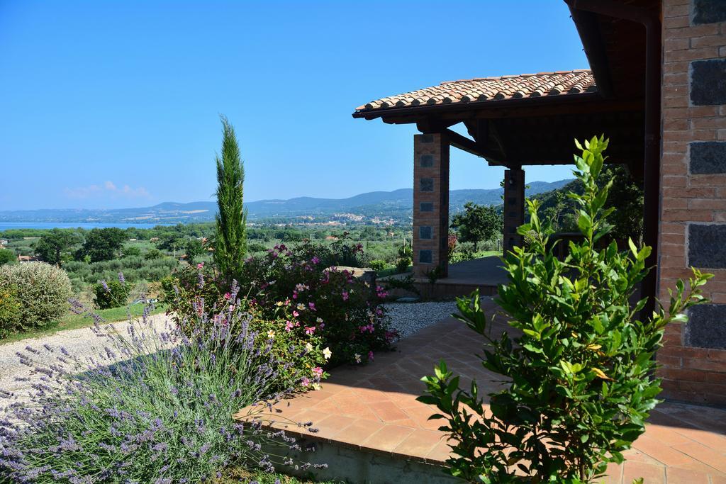 Agriturismo Parco Di Canuleio - Con Vista Sul Lago ボルセーナ エクステリア 写真